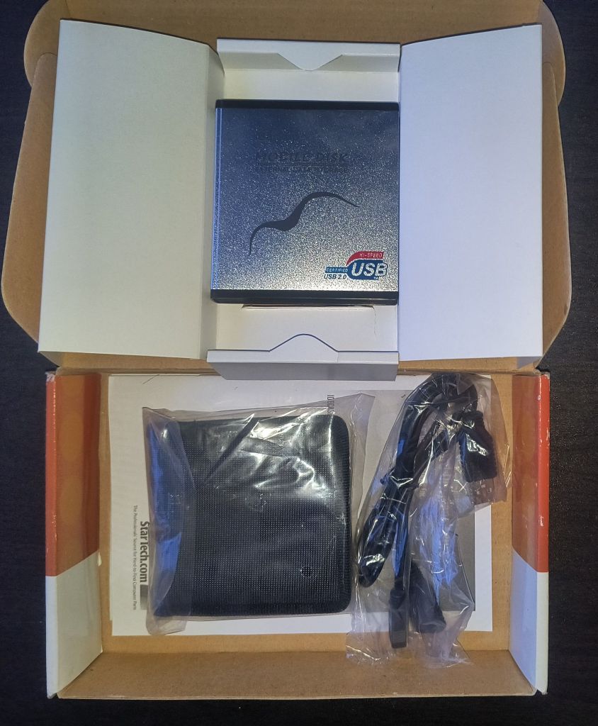 Portable USB 2.0 IDE Hard Drive Enclosure - Image 2