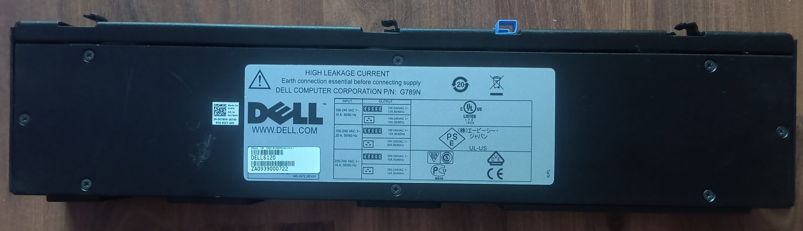 Dell G789N 1U Rack PDU Model DELL6120 - 4x C13, 2x C19, C20 Inlet, 100–240V 16A