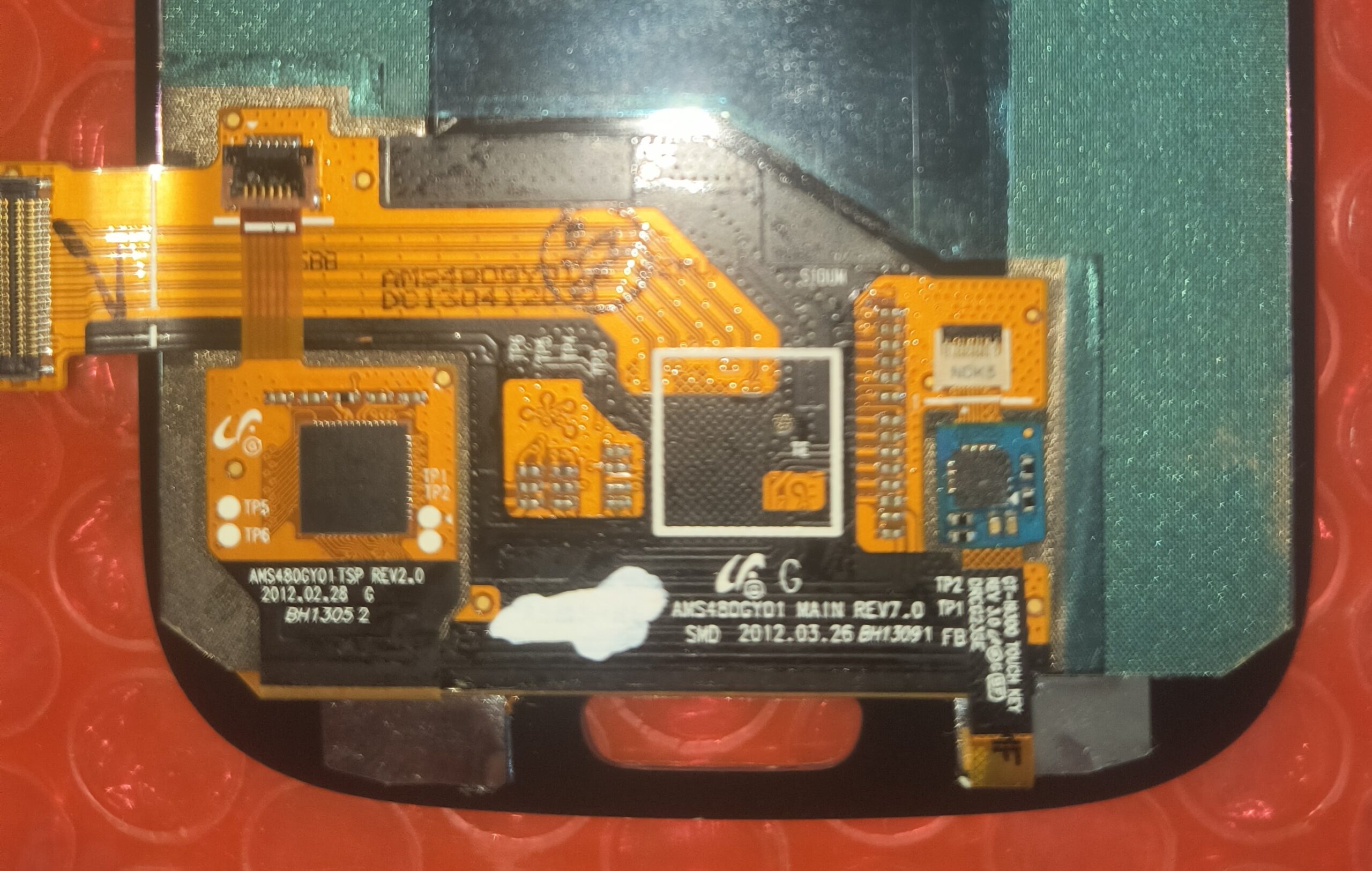 Replace Your Cracked Screen with Samsung Galaxy S III S3 AMOLED LCD + Touch Screen Digitizer Assembly - Image 3