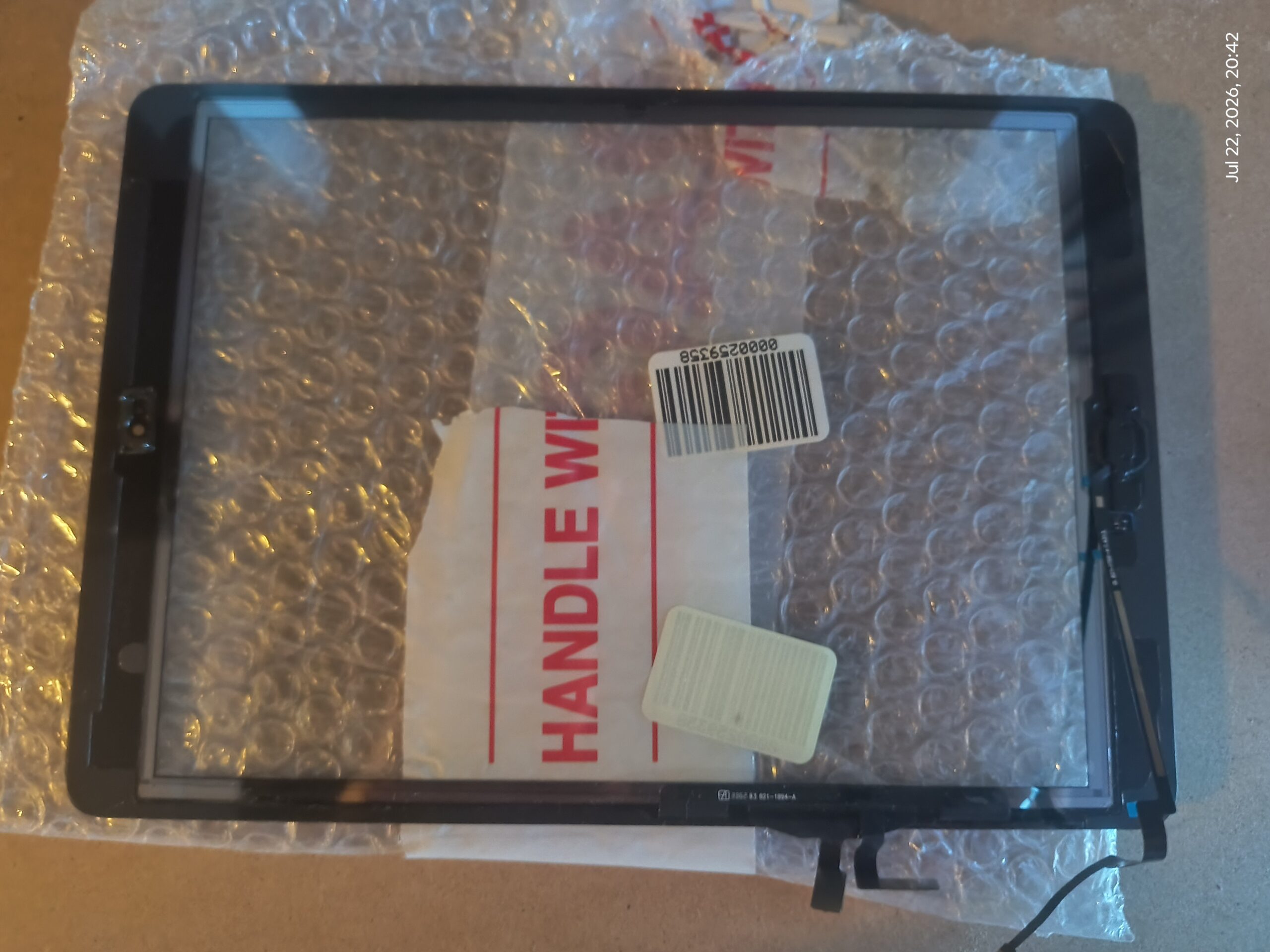 Upgrade Your iPad with this Black Touch Screen Digitizer Assembly - Image 3