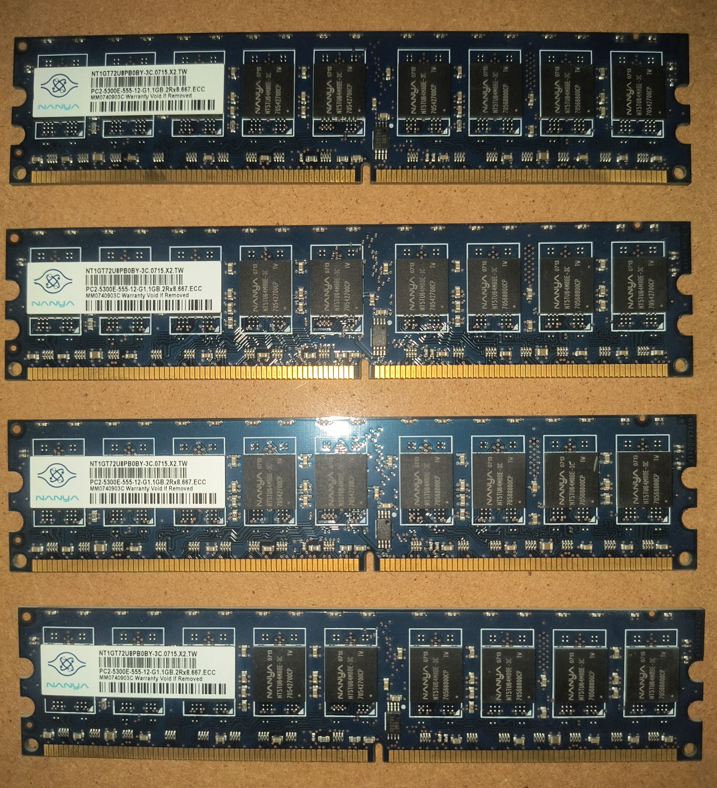 Nanya 4x1GB PC2-5300E DDR2-667 ECC UDIMM 2Rx8 240-Pin Memory Modules