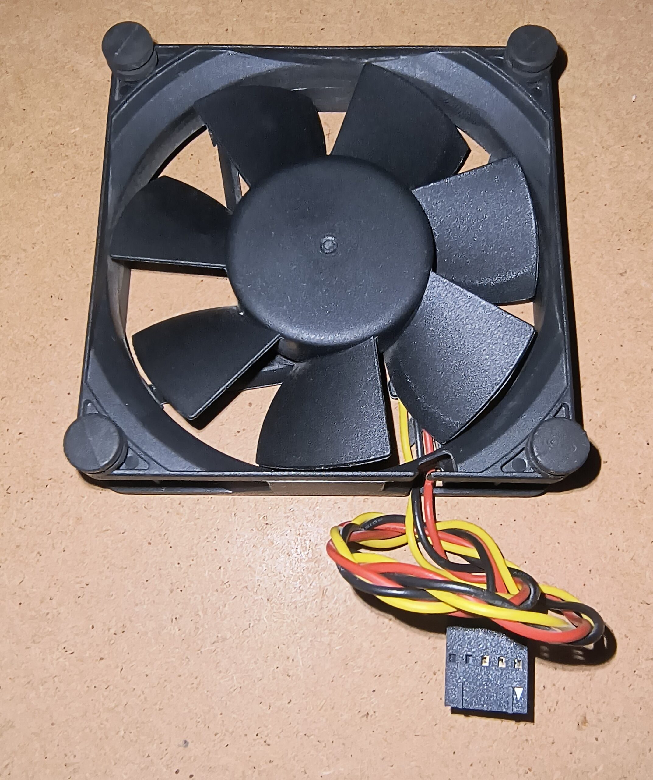 Upgrade your Dell desktop with the Sunon 80mm 12V DC Case Fan - Image 2