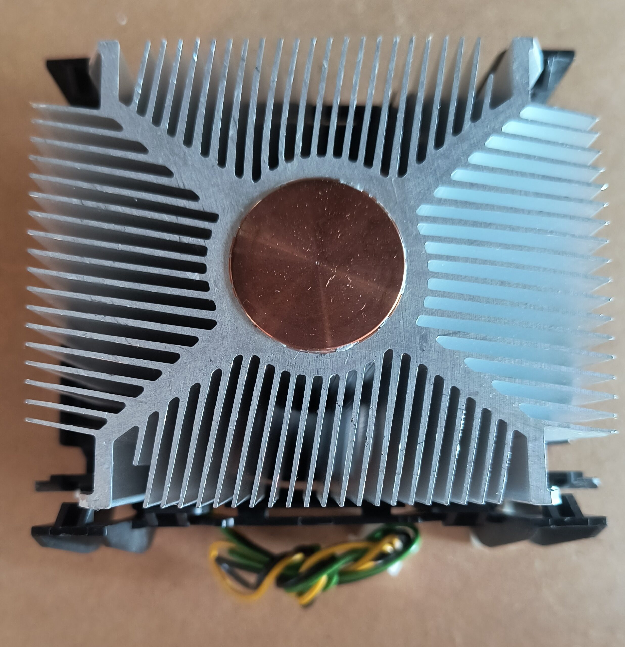 Upgrade Your LGA775 System with Intel BTX Copper Core CPU Cooler - Image 3