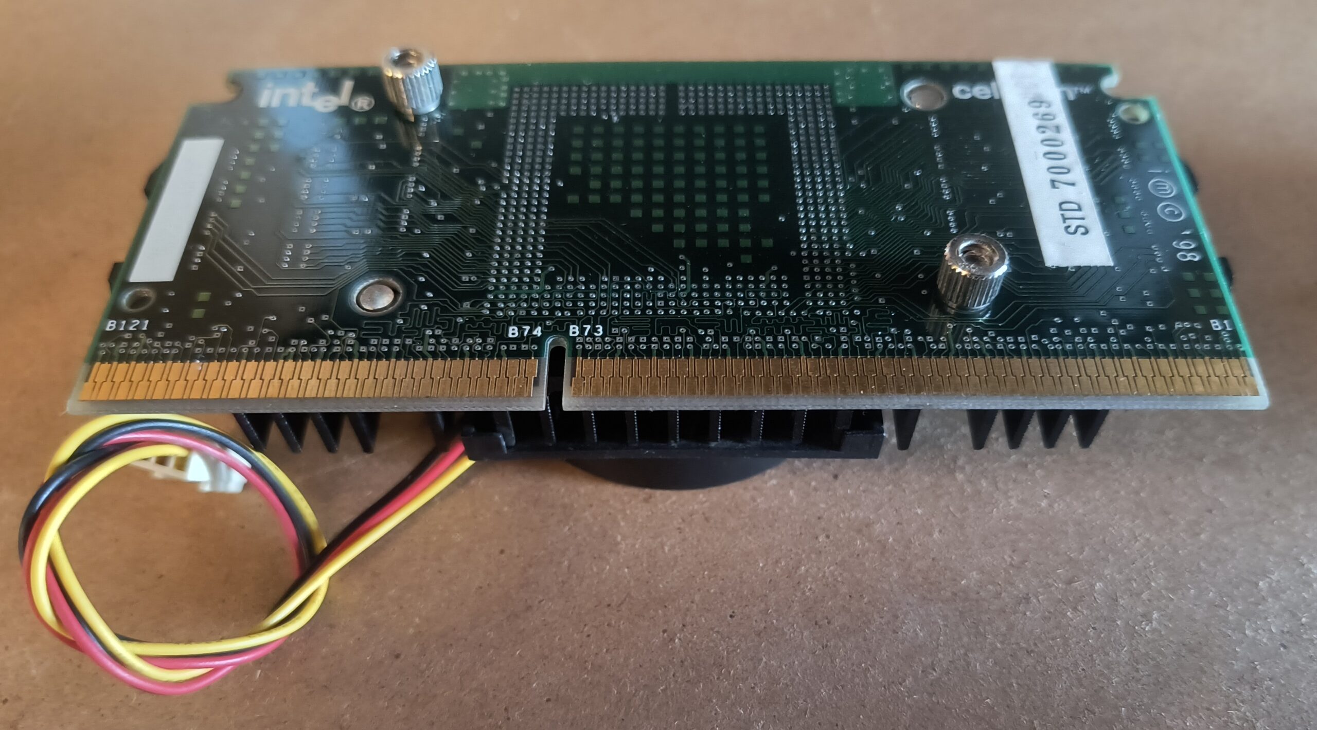 Vintage Intel Celeron MMC-2 Mobile CPU Module with Heatsink Fan - Image 3