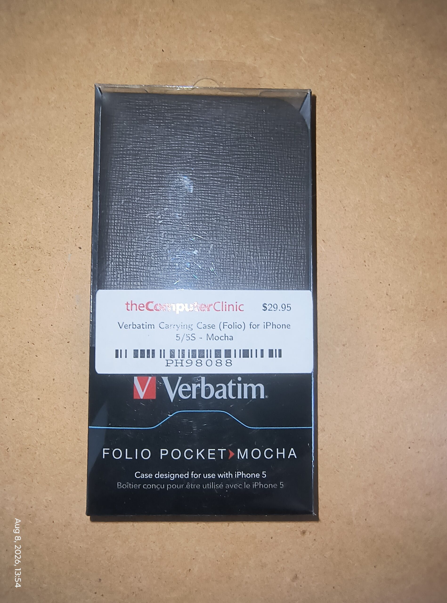 Protect Your iPhone 5/5s in Style with the Verbatim Folio Pocket Mocha Case