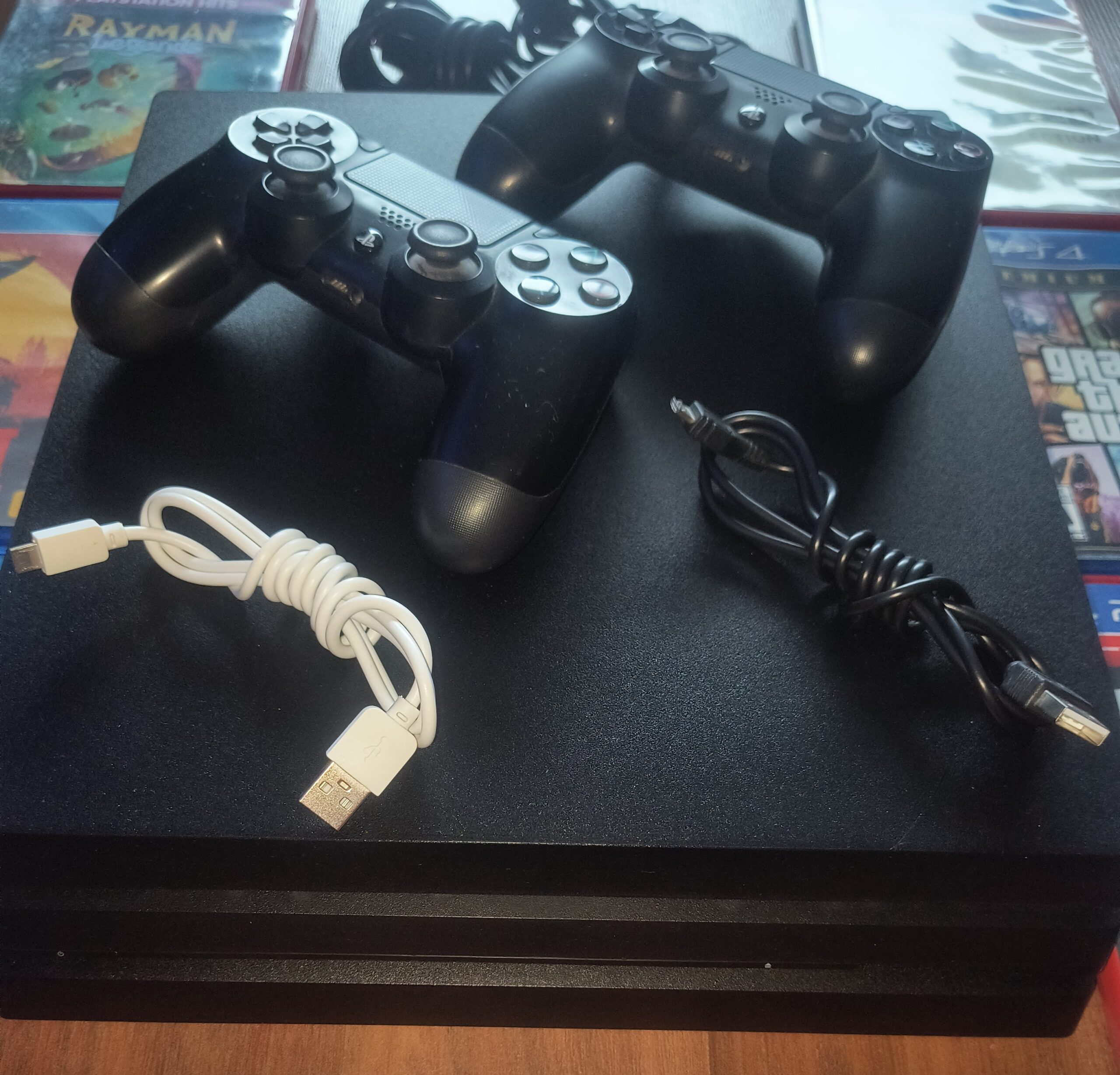 Sony PlayStation 4 Pro Bundle with 6 Games - Image 2