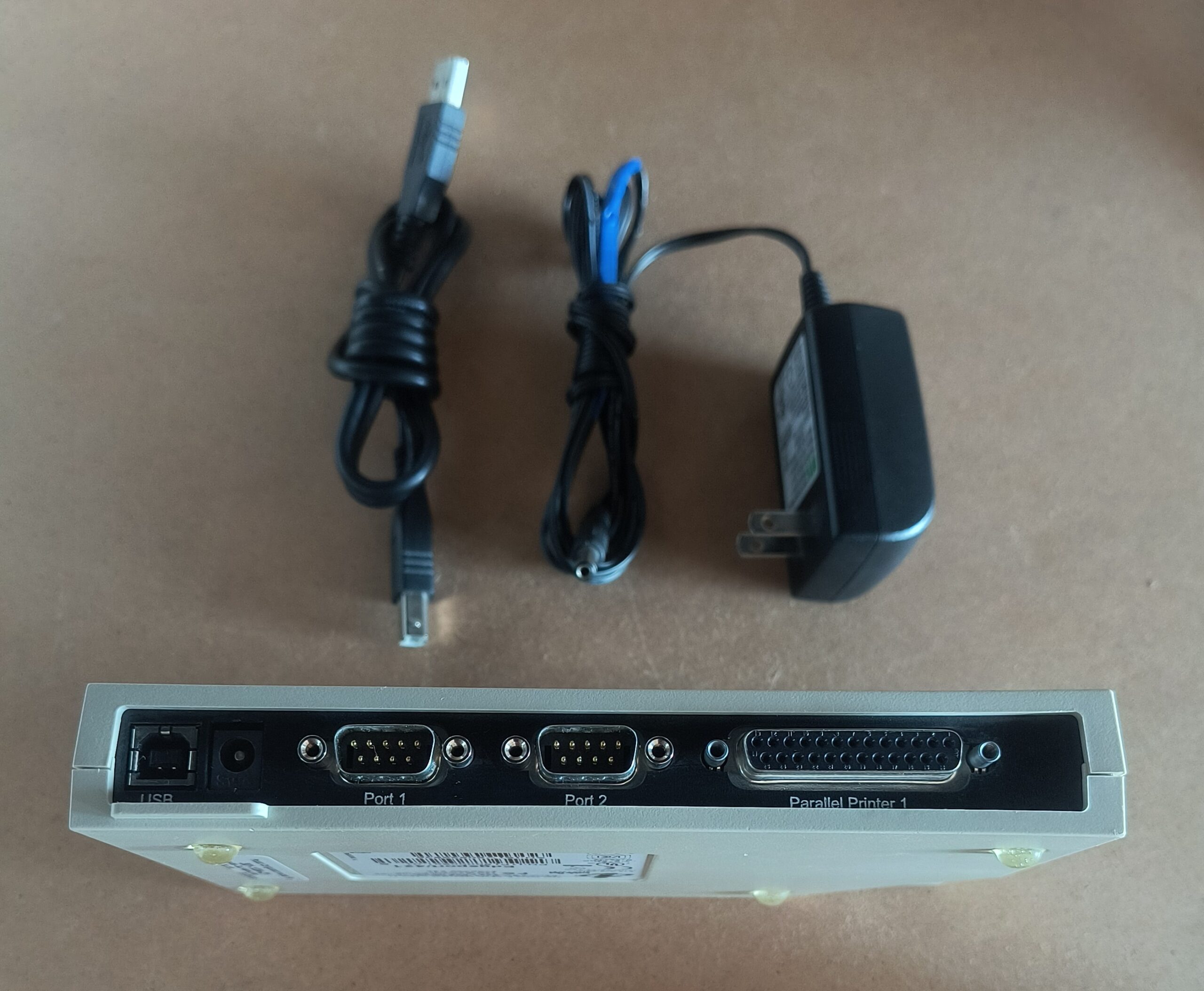 Connect RS-232 DB9 serial devices and DB25 parallel printer port devices with Inside Out Networks Edgeport/421 USB hub - Image 3